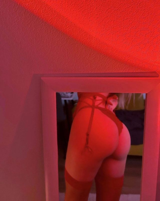 Индивидуалка Эвелина Шарташ