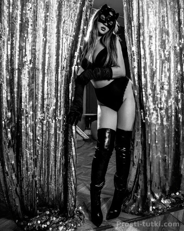 Массажистка Карина Академический Фотография 