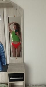 Миниатюра Индивидуалка Лиза Академический Фотография 