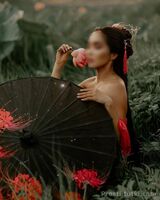 Миниатюра Индивидуалка Рената Академический Фотография 