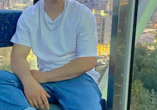 Мужчина Эмир Автовокзал Фотография 