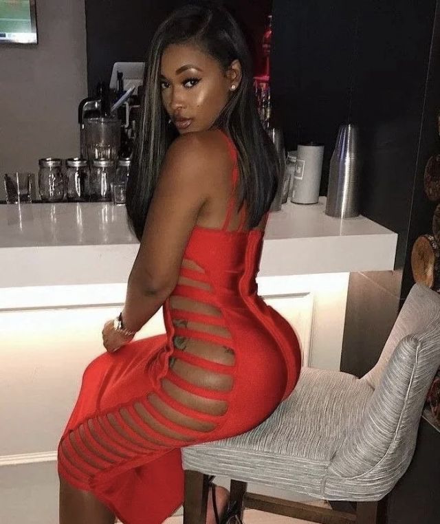 Индивидуалка Эмили Эльмаш Фотография 